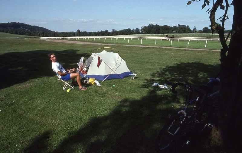 RWT 0306 333-37 UK Racetrack Camp Wales.jpg